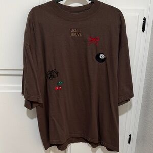 Skull House Brown Graphic T-Shirt with Embroidered Patches L/XL